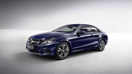 Mercedes E 500 Coupe Facelifting - lewy bok