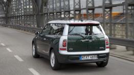 Mini Clubman D Facelifting - widok z tyłu