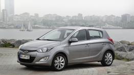 Hyundai i20 Facelifting - lewy bok