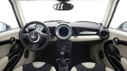 Mini Clubman D Facelifting - pełny panel przedni