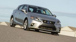 Lexus CT 200h Facelifting (2015) - wersja amerykańska - widok z przodu