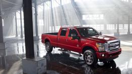 Ford Super Duty 2013 - prawy bok