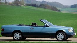 Mercedes Klasa E 1991 Cabrio - prawy bok