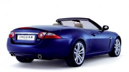 Jaguar XK Cabrio - widok z tyłu