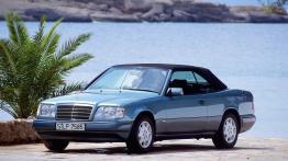 Mercedes Klasa E 1991 Cabrio - widok z przodu