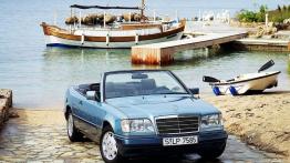 Mercedes Klasa E 1991 Cabrio - widok z przodu