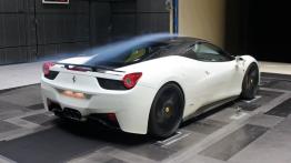 Ferrari 458 Italia Novitec Rosso - tył - reflektory włączone