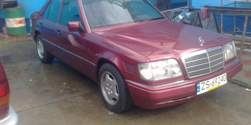 Mercedes Klasa E W124 Sedan - galeria społeczności