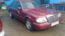 Mercedes Klasa E W124 Sedan - galeria społeczności - widok z przodu