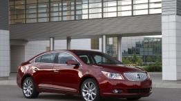 Buick LaCrosse - prawy bok