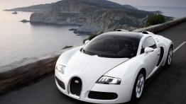 Bugatti Veyron Grand Sport - widok z przodu