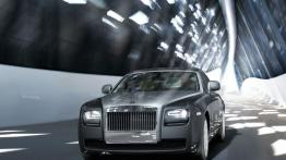 Rolls-Royce Ghost - widok z przodu