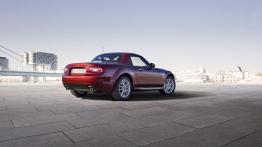 Mazda MX-5 Facelifting hard-top - widok z tyłu