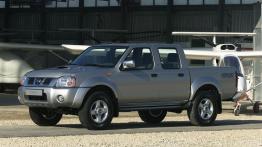 Nissan Pickup - lewy bok