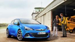 Opel Astra IV OPC - widok z przodu