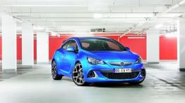 Opel Astra IV OPC - widok z przodu