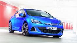 Opel Astra IV OPC - widok z przodu