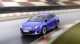 Opel Astra IV OPC - widok z przodu