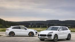 Porsche Cayenne Turbo S E-Hybrid / Coupe - prawy bok