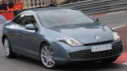 Renault Laguna Coupe - widok z przodu