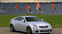 Cadillac CTS-V Coupe - widok z przodu