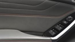 Mazda CX-5 Dempsey Concept - drzwi kierowcy od wewnątrz