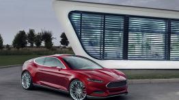 Ford Evos Concept - widok z przodu