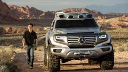 Mercedes Ener-G-Force Concept - widok z przodu