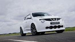 Nissan Juke-R #001 - widok z przodu