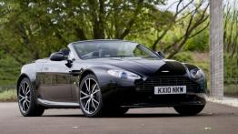 Aston Martin V8 Vantage N420 Roadster - widok z przodu