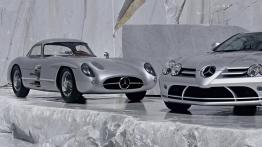 Mercedes 300 SLR - widok z przodu