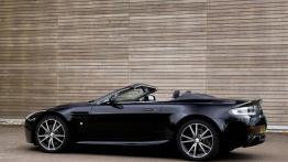 Aston Martin V8 Vantage N420 Roadster - lewy bok