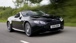 Aston Martin V8 Vantage N420 Roadster - widok z przodu