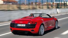 Audi R8 Roadster - widok z przodu