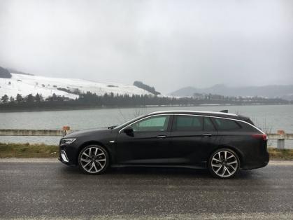 #Opel #Insignia #SportsTourer #gsi