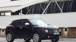 Nissan Juke Shiro - prawy bok
