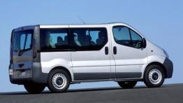 Opel Vivaro - prawy bok