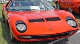 Lamborghini Miura - widok z przodu