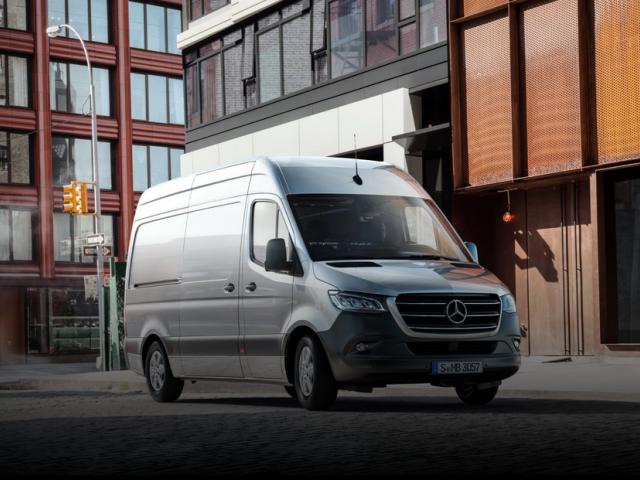 Mercedes Sprinter IV (W907/W910) Furgon Standardowy