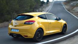 Renault Megane RS - prawy bok