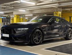 Ford Mustang - Dark Horse