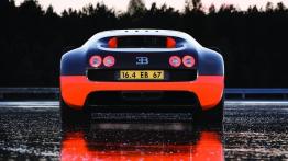 Bugatti Veyron Super Sport - widok z tyłu