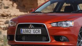 Mitsubishi Lancer Ralliart - widok z przodu