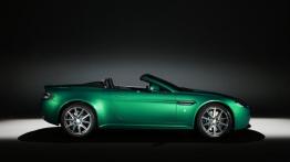 Aston Martin V8 Vantage S - prawy bok