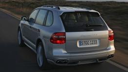 Porsche Cayenne GTS - widok z tyłu