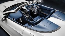 Aston Martin V8 Vantage S - pełny panel przedni