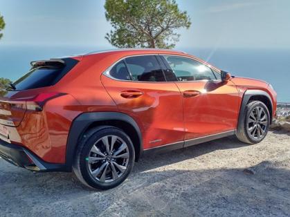 #Lexus #UX