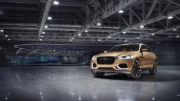 Jaguar C-X17 Concept (2013) - wersja 5-miejscowa - widok z przodu