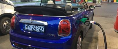 #MINI #Cabrio #MINICooperS #CircleK #tankowanie, zdjęcie 1