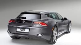 Fisker Surf - tył - reflektory włączone